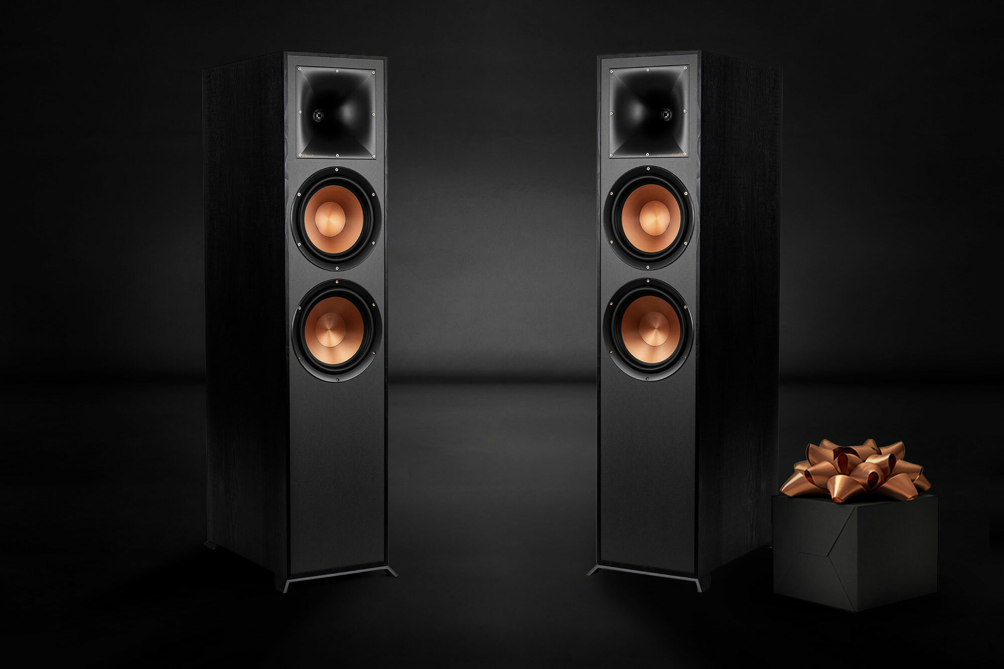 Klipsch floorstanding speakers with copper bow